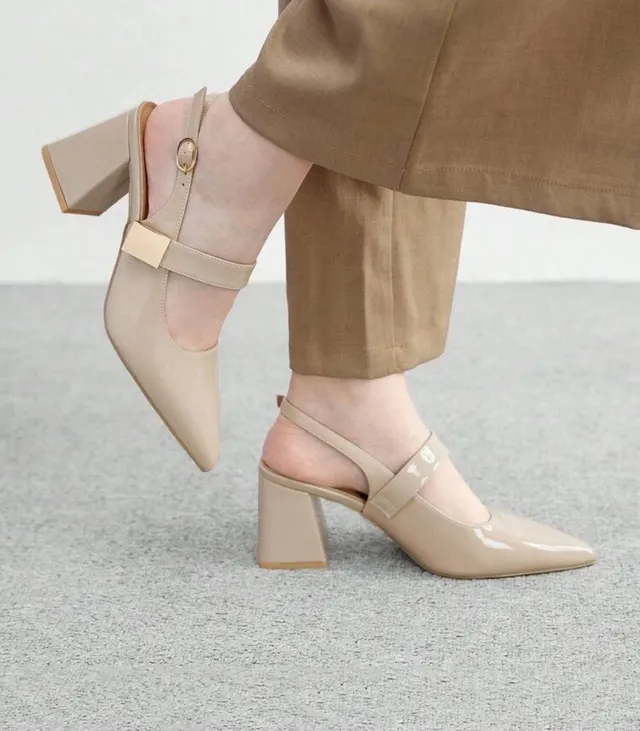 Nude Patent Pointed Slingbacks